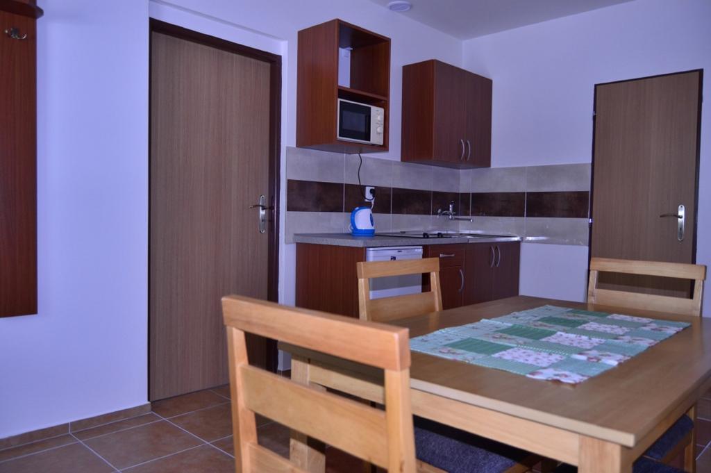 Promenád apartmán Veľký Meder Exterior foto