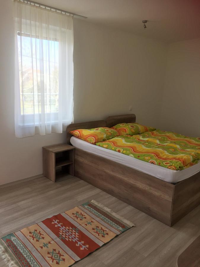 Promenád apartmán Veľký Meder Exterior foto