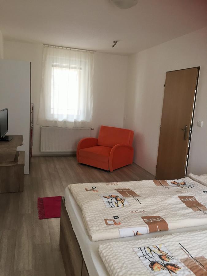 Promenád apartmán Veľký Meder Exterior foto