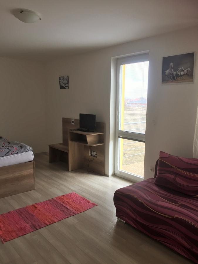 Promenád apartmán Veľký Meder Exterior foto
